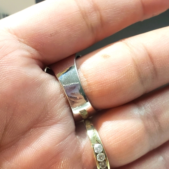 Roses Silver Ring - Picture 4 of 6